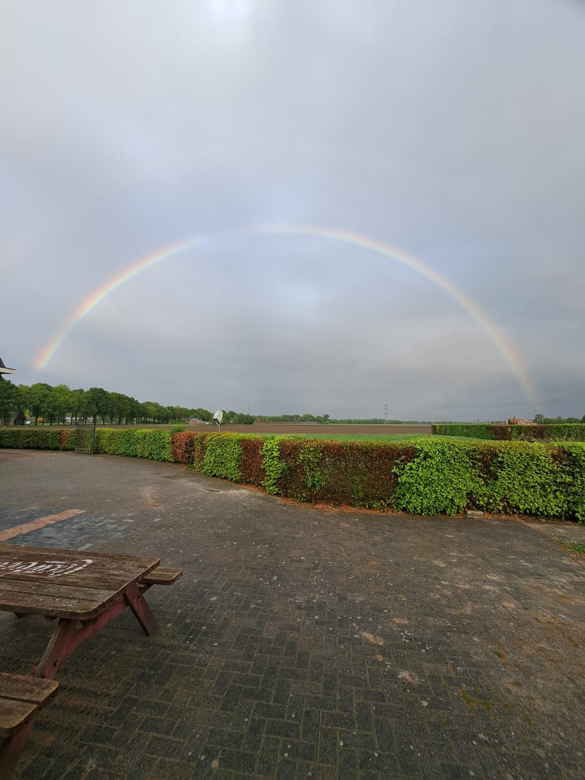 Pelgrim onder de Regenboog pelgrims van hoop